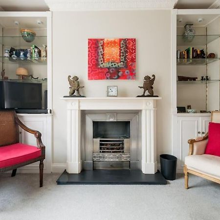 Four Bedroom Townhouse In Famous Suffolks Area チェルトナム エクステリア 写真